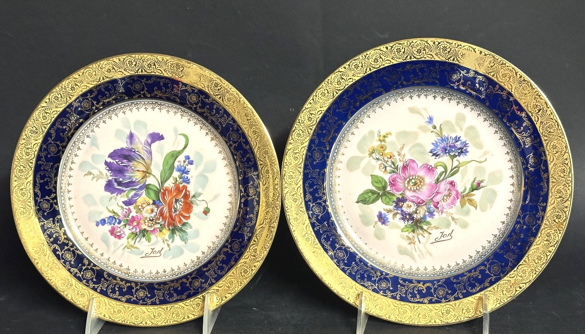 Paire d’assiettes porcelaine fine Décor floral signé Limoges vers 1950