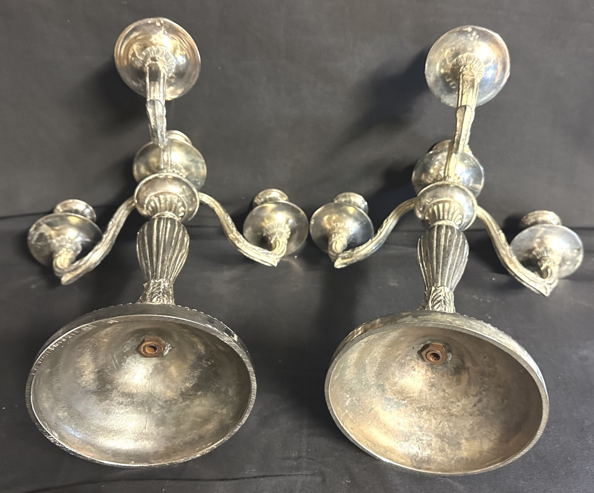 Paire de candélabres en métal argenté à 4 feux Style Louis XVI début XXe -photo-1