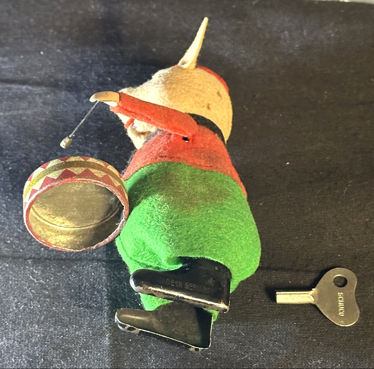 SCHUCO Rare Cochon mécanique au tambour avec sa clé d’origine Signé en très bon état d’usag-photo-4