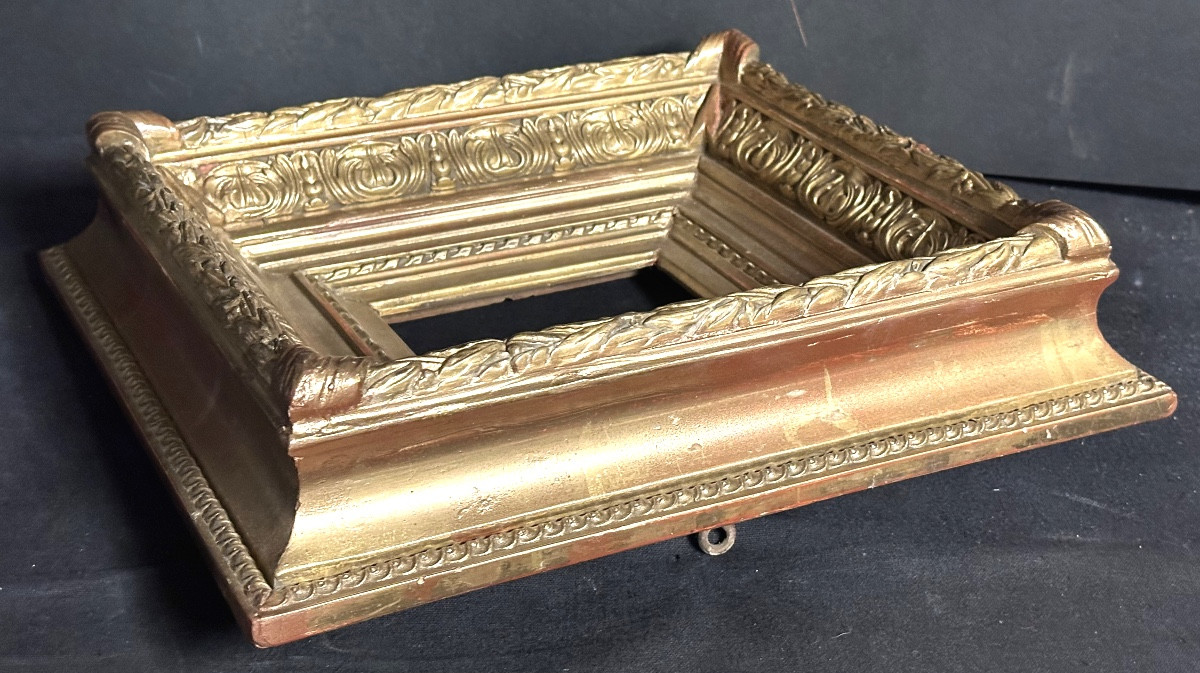 Ancien cadre XIXe pour 9,5 x 10,7 cm en bois et stuc doré Barbizon Très bon état -photo-3