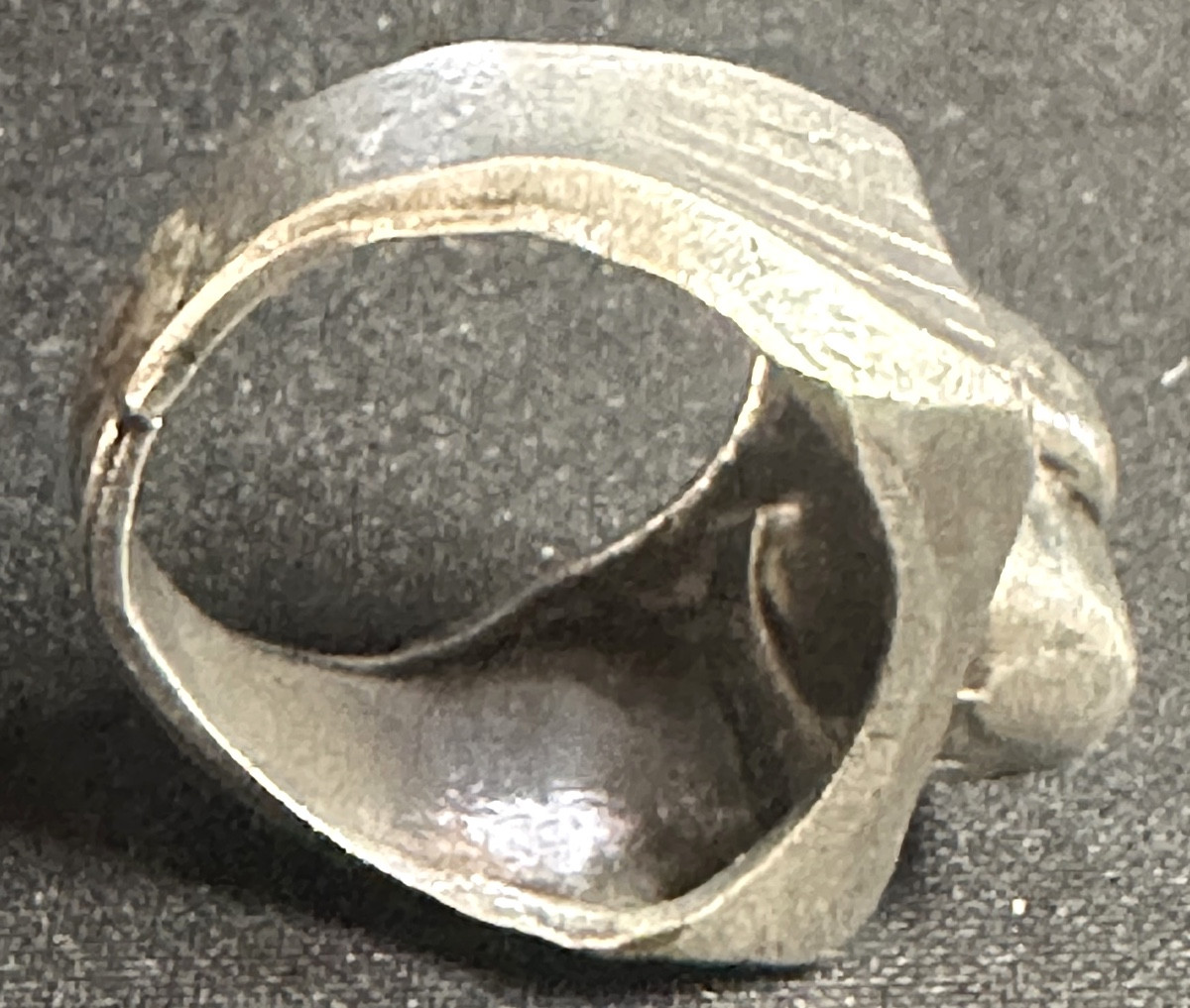 Antique Vanity Ring 1940 Memento Mori Silvered Bronze Skull Death's Head 61/62-photo-4