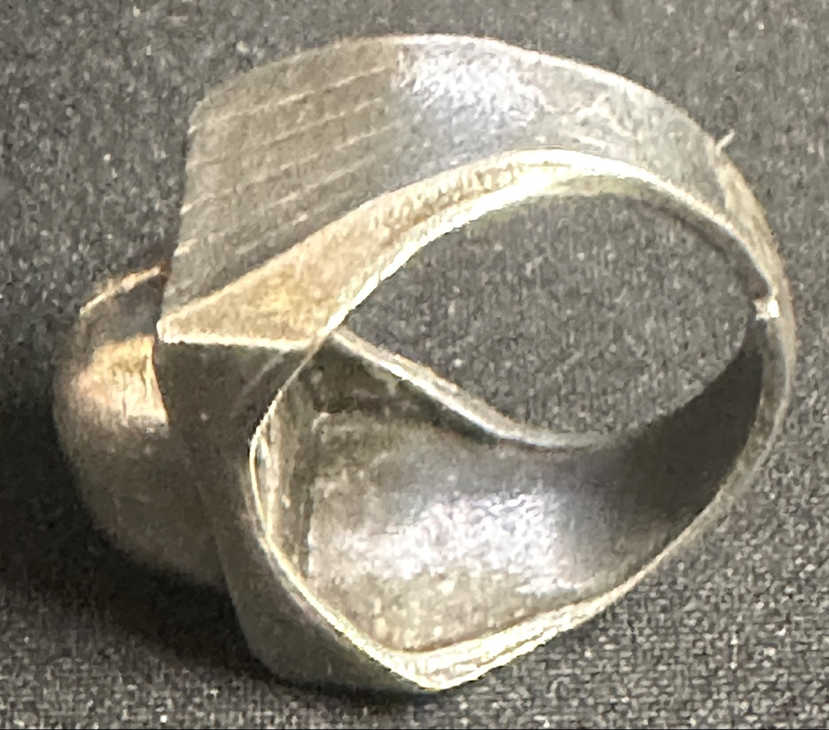 Antique Vanity Ring 1940 Memento Mori Silvered Bronze Skull Death's Head 61/62-photo-5