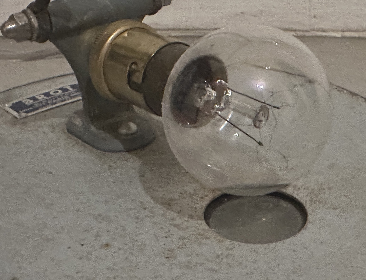 Miroir de barbier BROT rétro éclairé Art Deco 1930 mirophar en laiton nickelé-photo-5