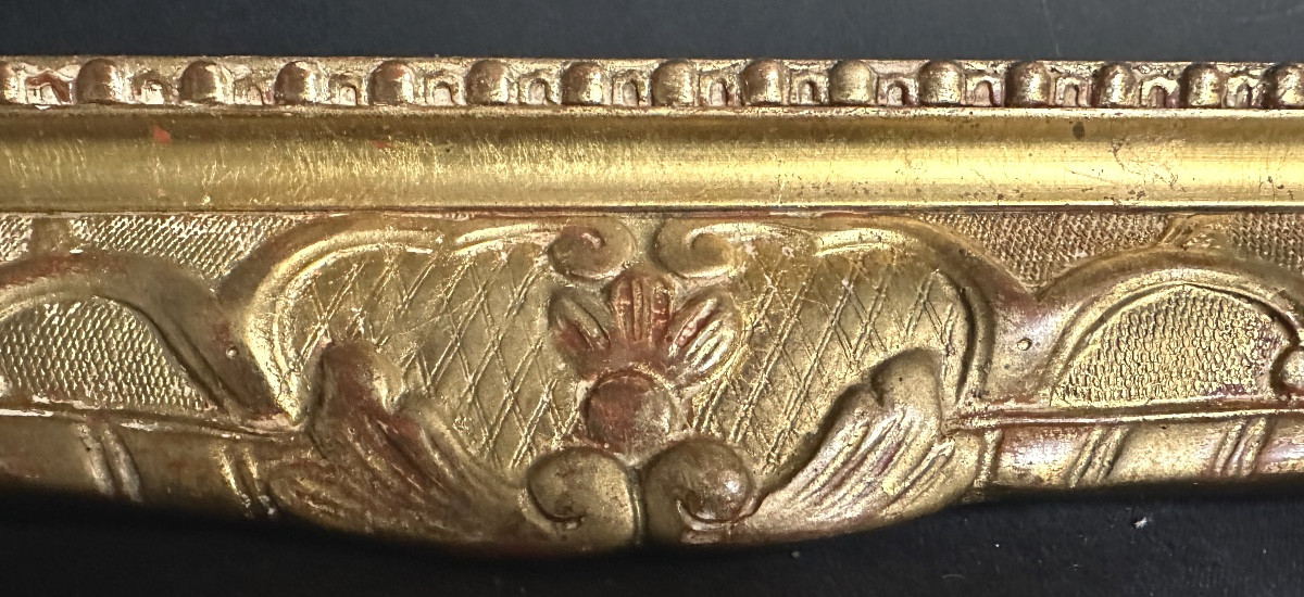 Antique Berain Frame In Wood And Gilded Stucco. In Very Good Condition. Regency Style. -photo-4