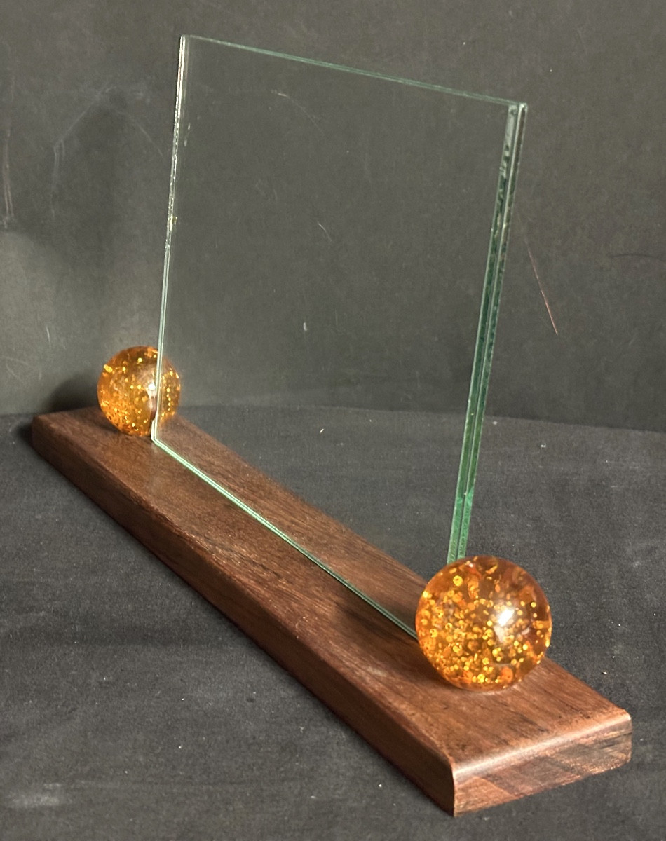 Vintage 1940s Mahogany, Bakelite And Glass Photo Frame. Very Good Condition.-photo-2