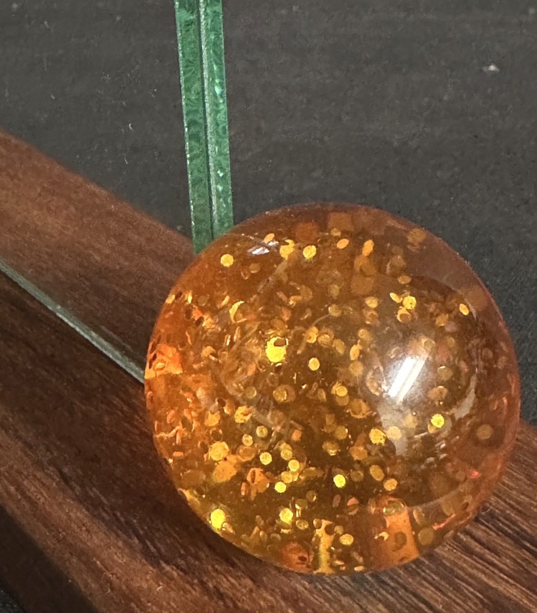 Vintage 1940s Mahogany, Bakelite And Glass Photo Frame. Very Good Condition.-photo-1