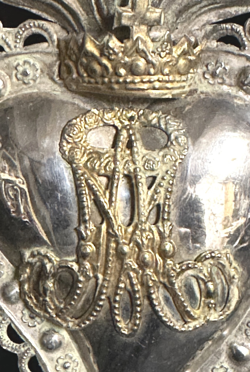 Large 24.3cm Silver Heart-shaped Votive Offering With Angel Motif, Unhallmarked, For Valentine's Day.-photo-2