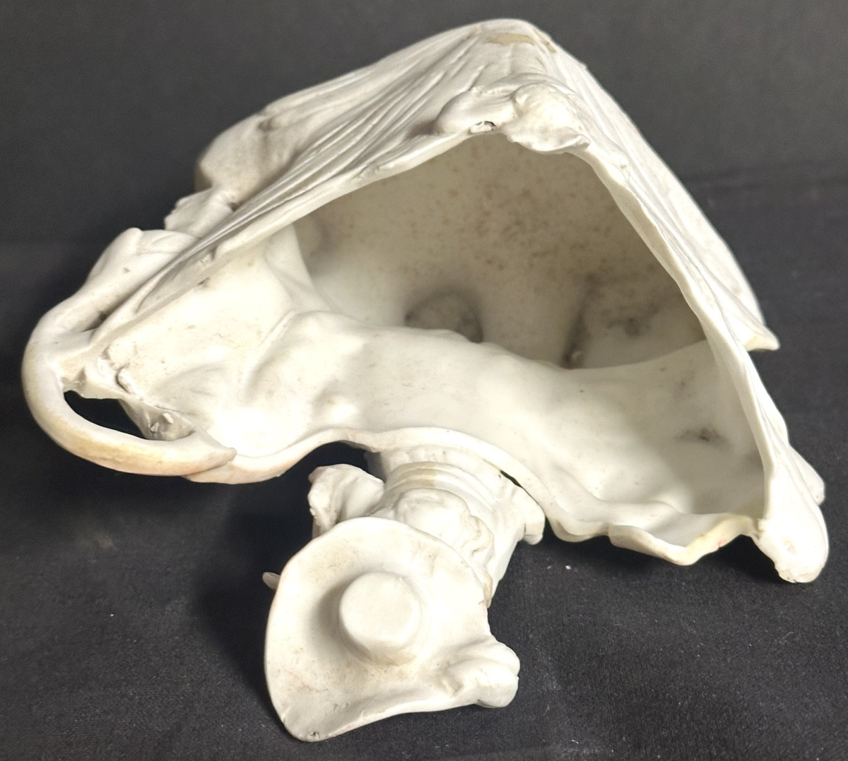 Vase bouquetière jeune élégante à l’ Eventail et coquelicots 1900 en biscuit de porcelaine-photo-4