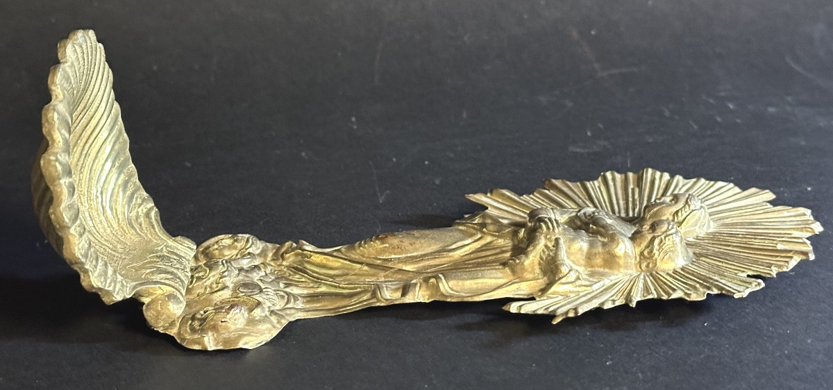 Ancien bénitier XIXe en bronze et laiton Vierge Marie Jésus et anges -photo-3