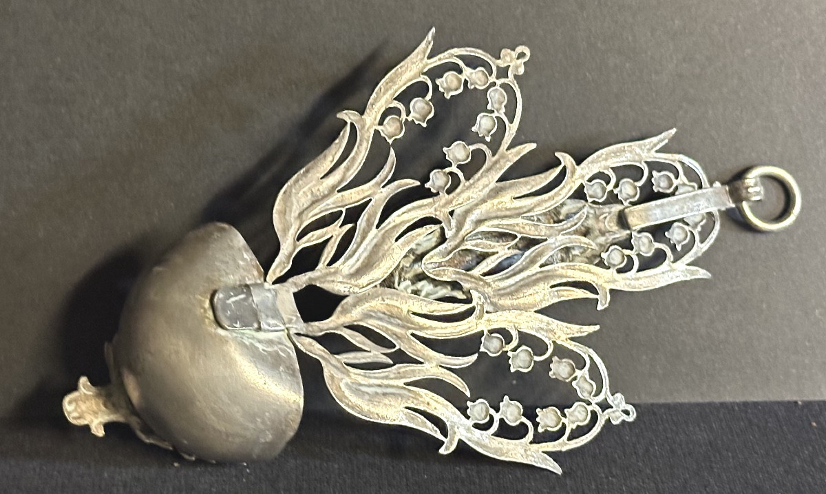 Délicat bénitier à décor de muguet finement ajouré Vers 1900 en très bon état -photo-2