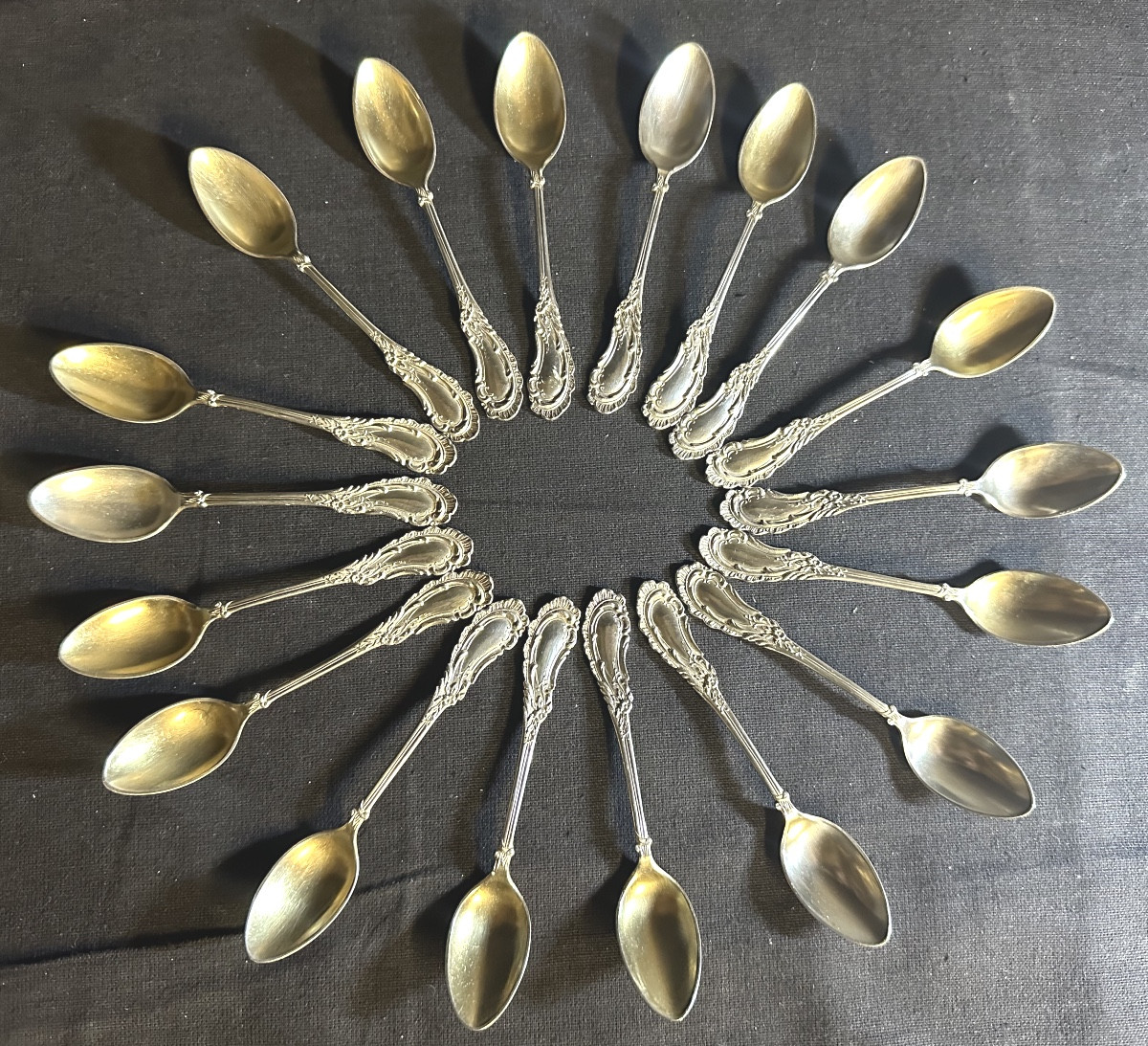 18 cuillères à moka Blason de Marquis dans leur écran d’origine Noblesse couronne très bon état-photo-1