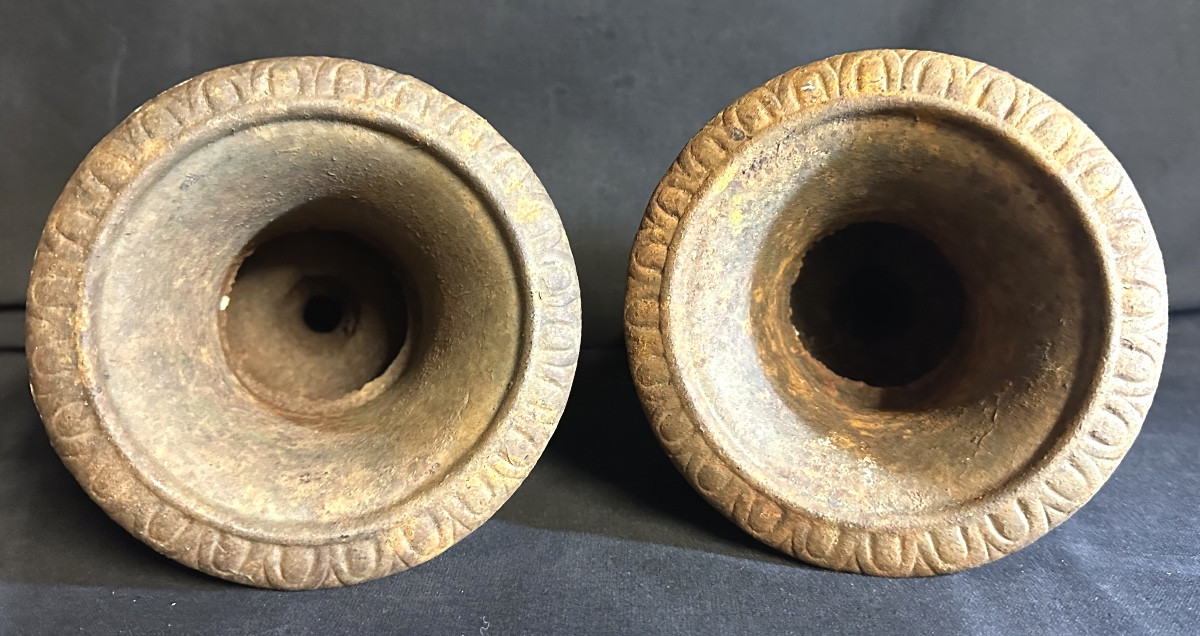 Rare paire XIXe de petits vases Médicis 19 cm en fonte Très bon état.-photo-4