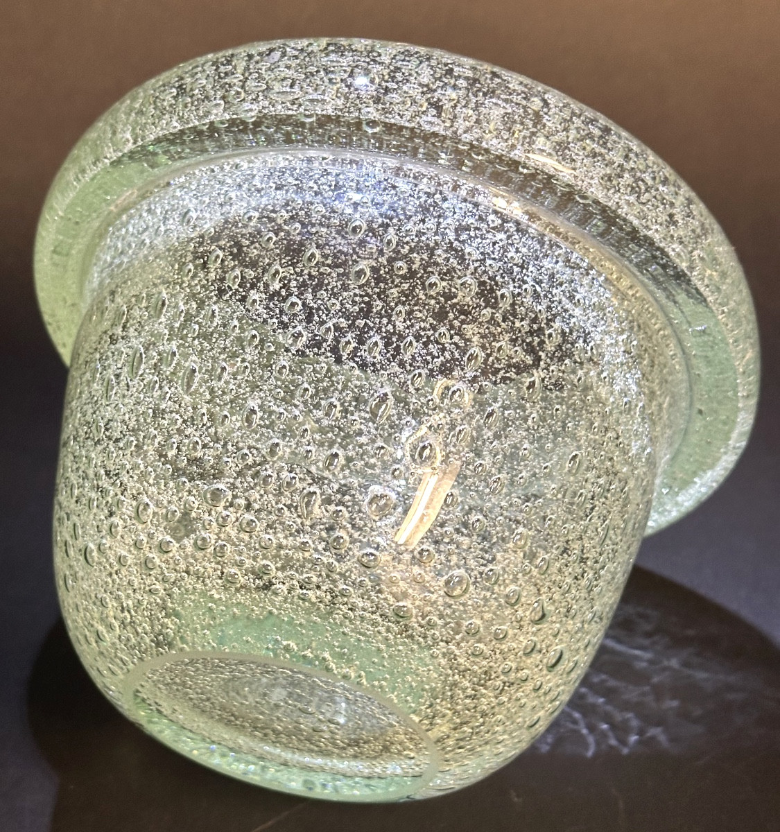DAUM Nancy Très épais vase en verre bullé vert d’eau Art Deco 1930 Signé en très bon état-photo-2