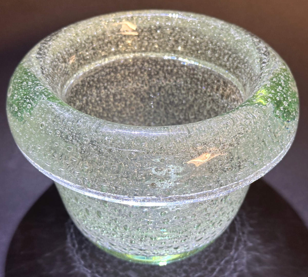 DAUM Nancy Très épais vase en verre bullé vert d’eau Art Deco 1930 Signé en très bon état-photo-3