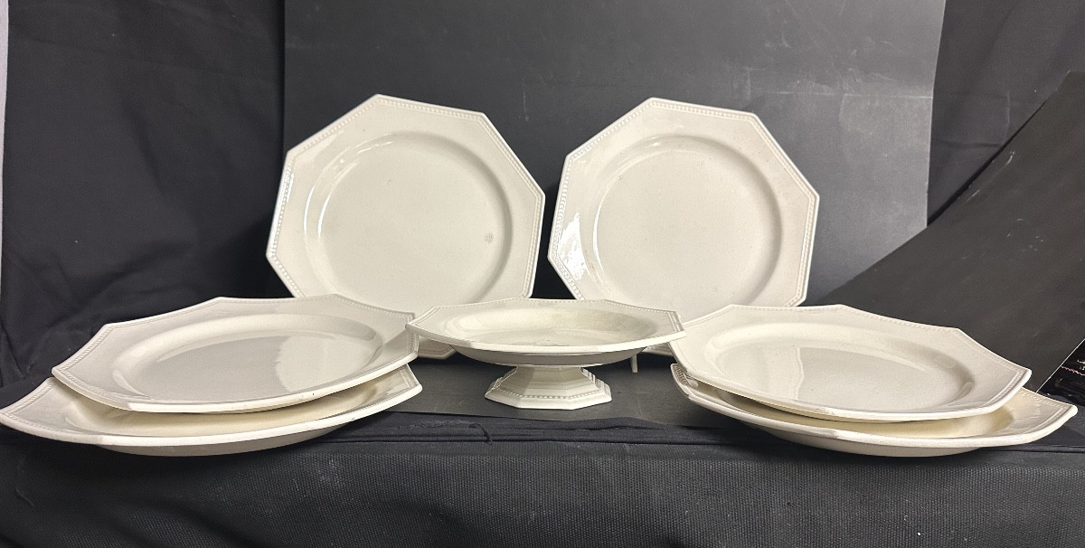 MONTEREAU XIXe Modèle PERLES 6 assiettes + 1 coupe sur pied Faïence fine signée