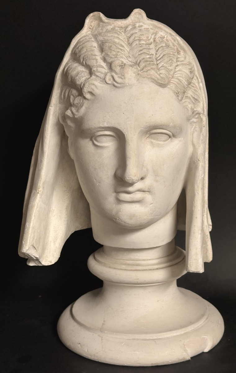 Large Plaster Bust Of Beatrice, 19th Century, After Antonio Canova, Plaster On A Studio Pedestal-photo-3