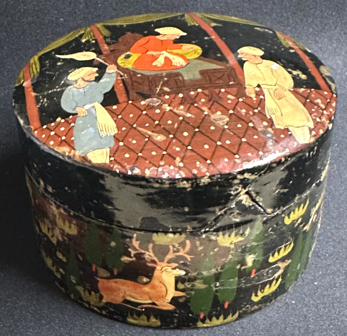 Boîte KADJAR XIXe en papier mâché Perse Iran Qajar 