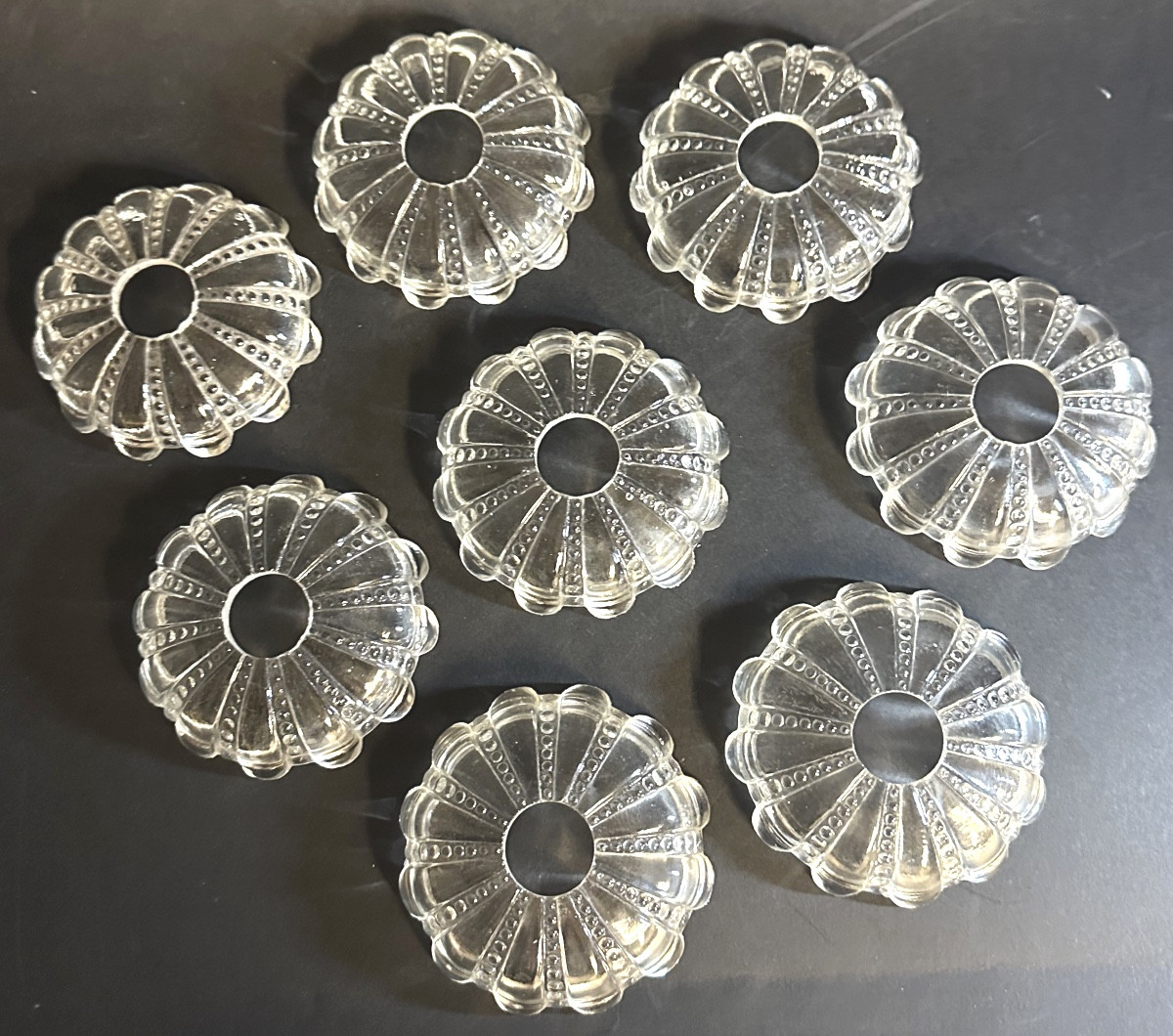 8 bobèches en cristal moulé Baccarat ? Pour candélabres ou luminaires-photo-5