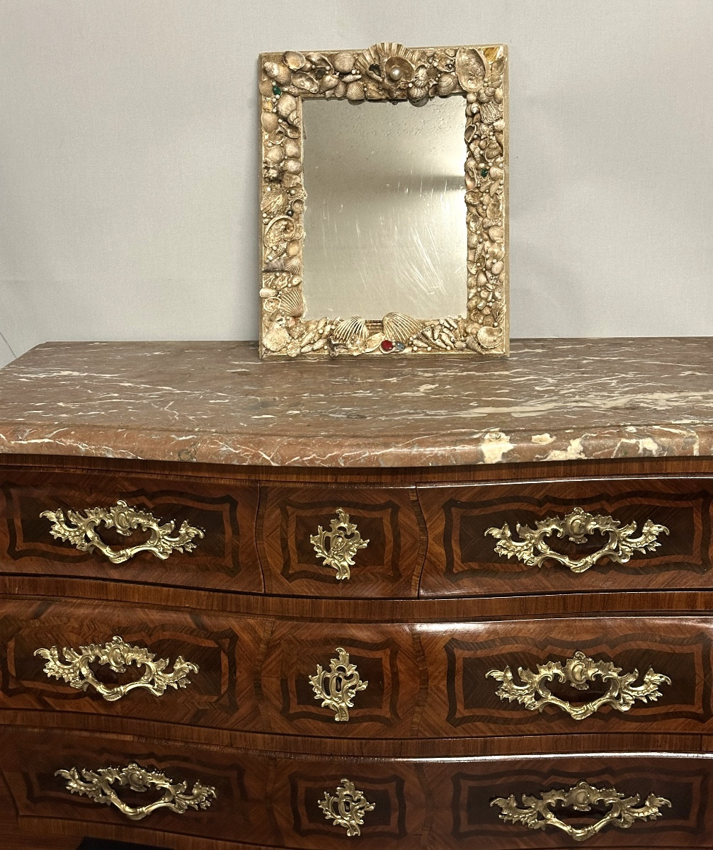 Antique Mirror With Seashells And Rhinestones. A Curiosity From Around 1950, In Good Condition.-photo-2