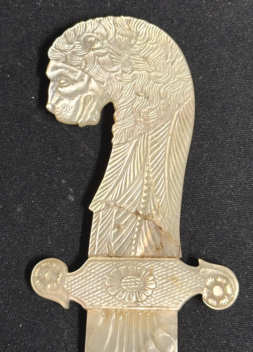 19th Century Mother-of-pearl Lion's Head Paper-cutter Based On An Antique Design-photo-1