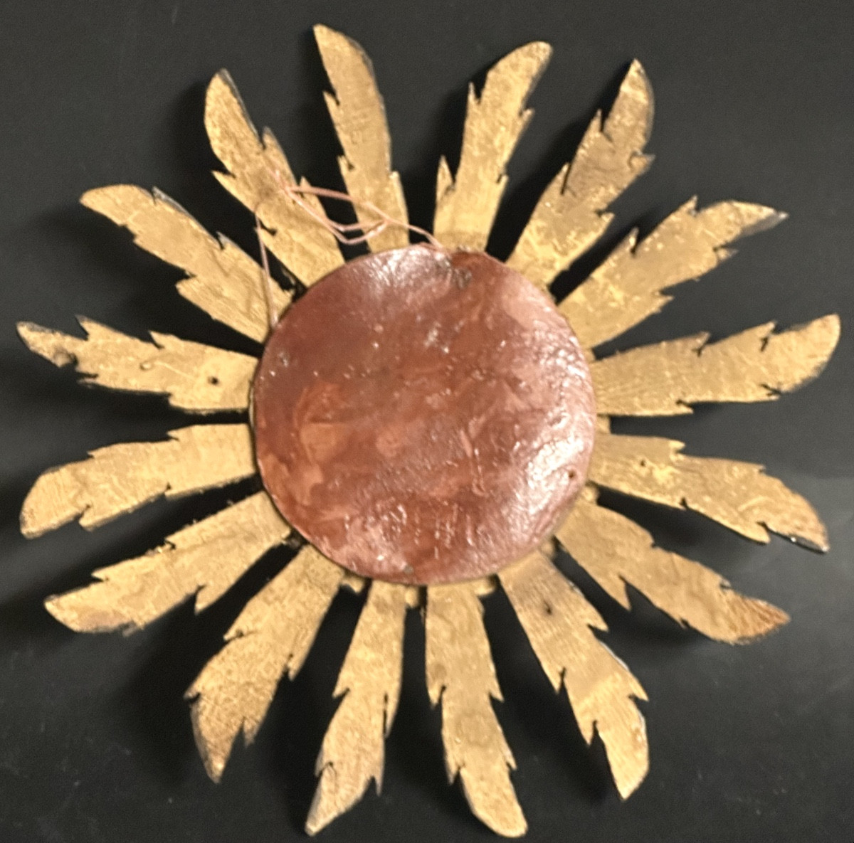 Witch's Sun Mirror 27.5 Cm In Curved And Distorting Gilded Wood Curiosity-photo-2