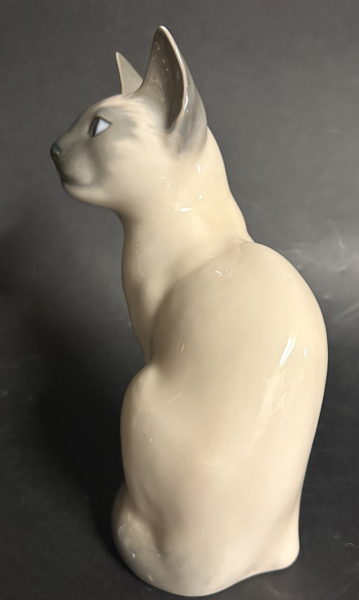 Royal Copenhagen Denmark Porcelain Cat By Theodor Madsen 3281 Very Good Condition-photo-3