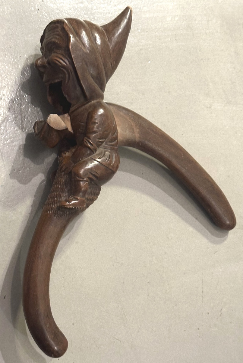 Large Nutcracker Black Forest 19th Century Art Populaire Hazelnuts In Very Good Condition-photo-2