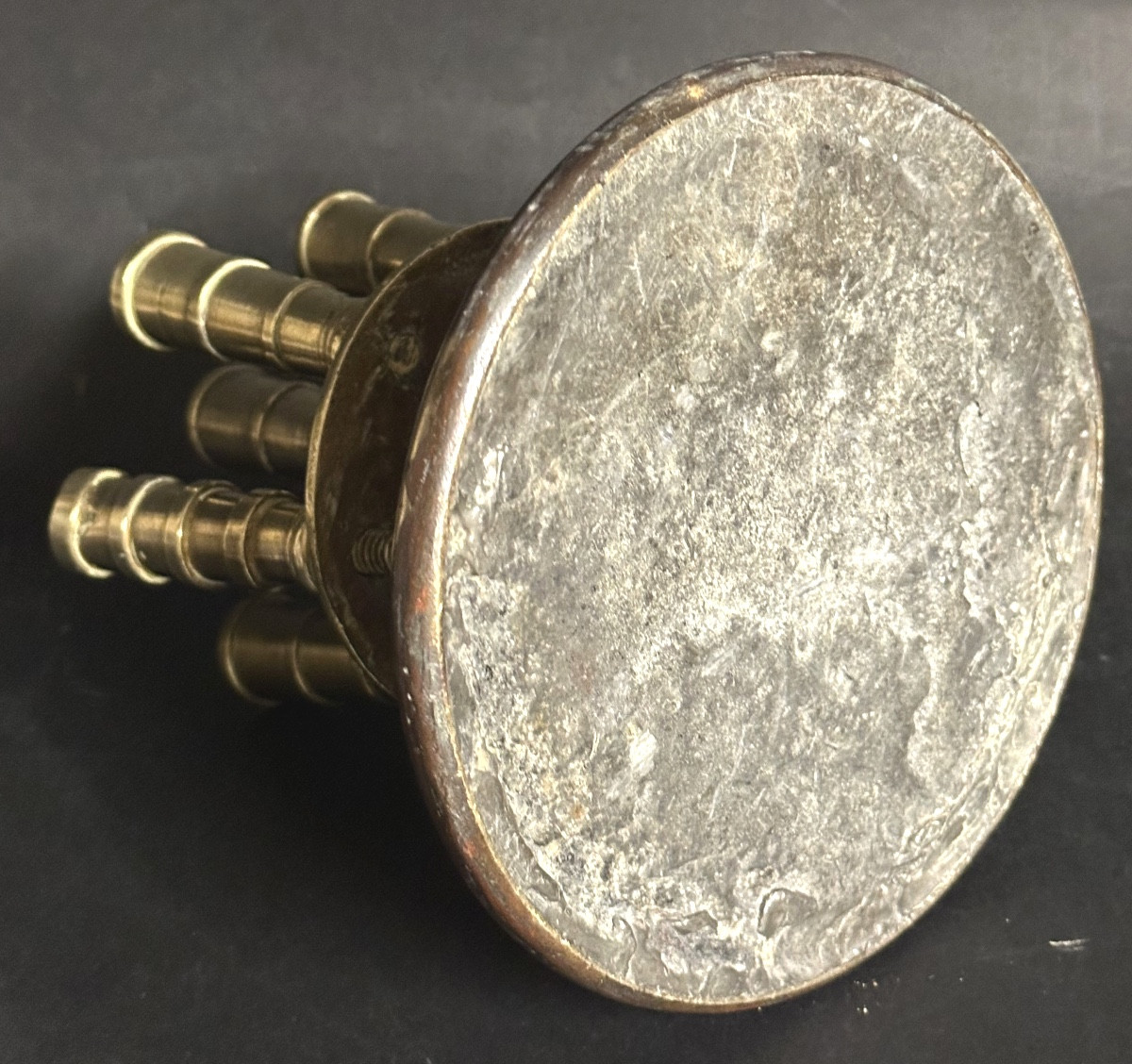 Ancien porte-cannes pour 7 cannes ou parapluies en bronze Vers 1900 -photo-4