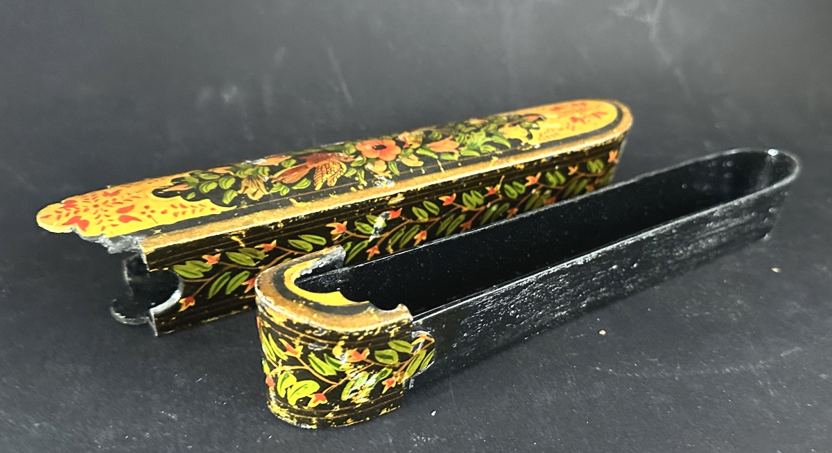 Plumier Qajar XIXe en papier mâché Qalamdan persan Kadjar oiseaux et fleurs-photo-1