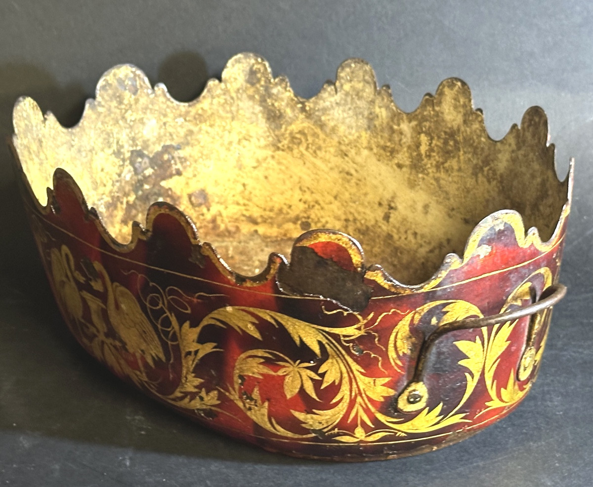 Verrière rafraîchissoir XIXe en tôle laquée rouge Chine et or-photo-2