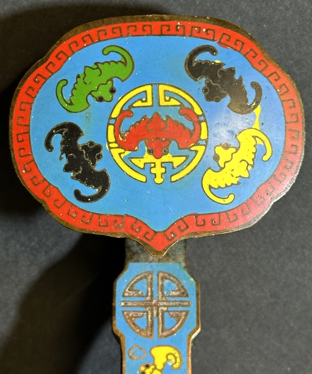 CHINE ancien sceptre Ruyi en bronze et émaux cloisonnés Décor de chauve-souris-photo-3