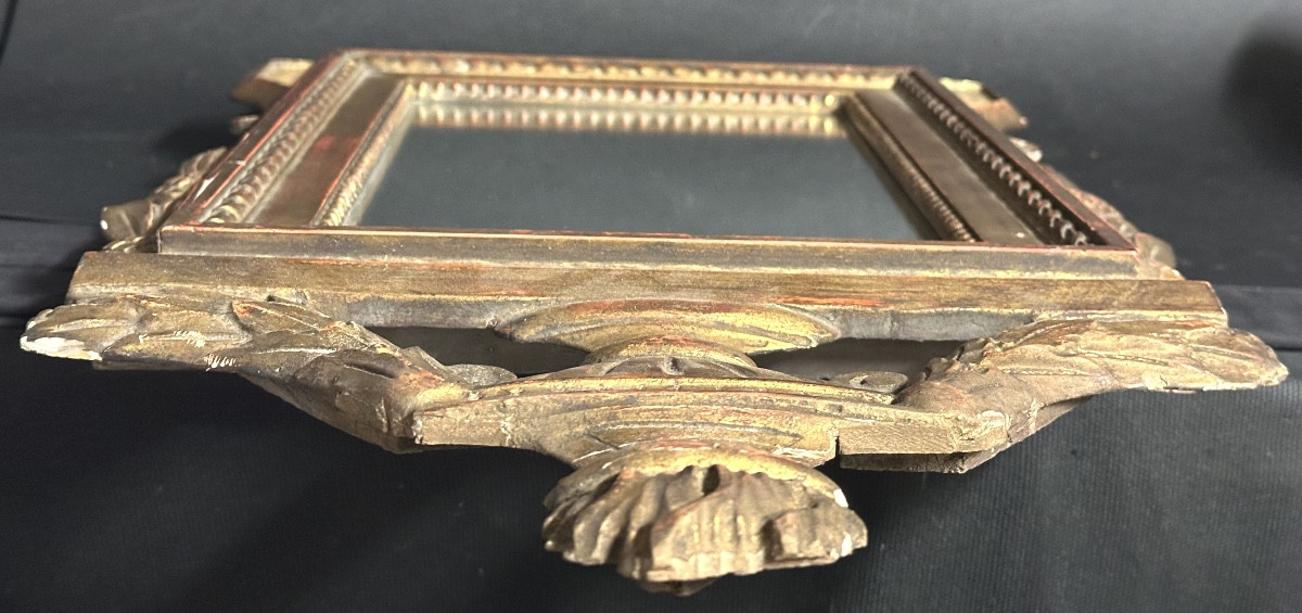 Miroir à fronton Louis XVI époque XVIIIe en bois doré et patiné 64,5 cm-photo-3