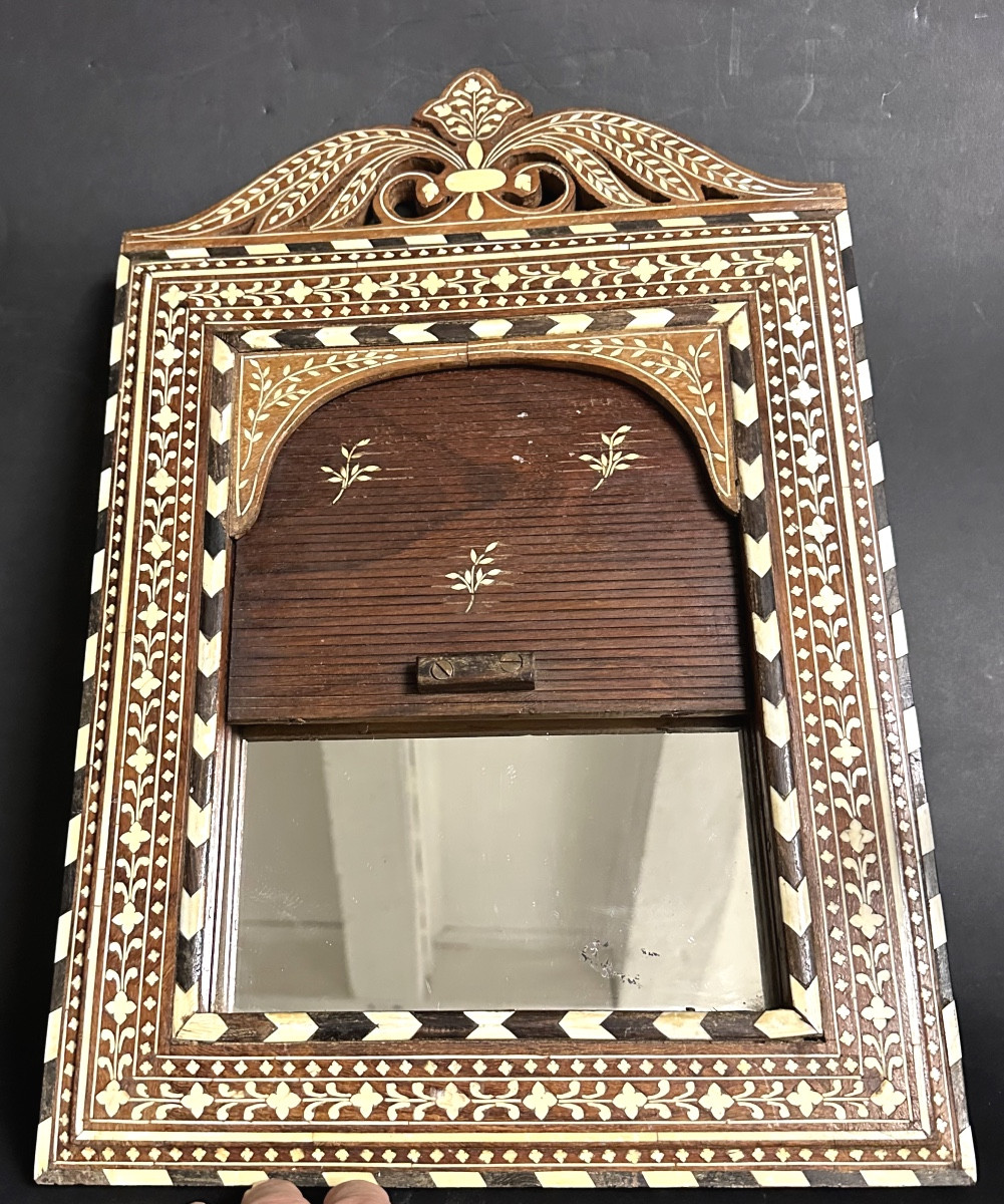 India 19th Century Curtain Mirror In Wood And Bone Marquetry Indian Fronto Mirror In Very Good Condition-photo-3