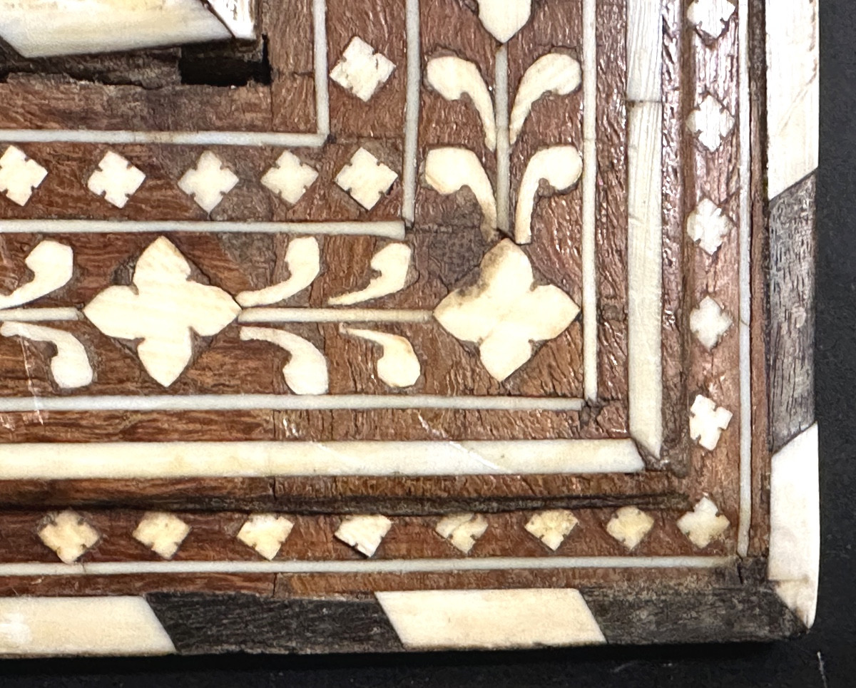 India 19th Century Curtain Mirror In Wood And Bone Marquetry Indian Fronto Mirror In Very Good Condition-photo-6