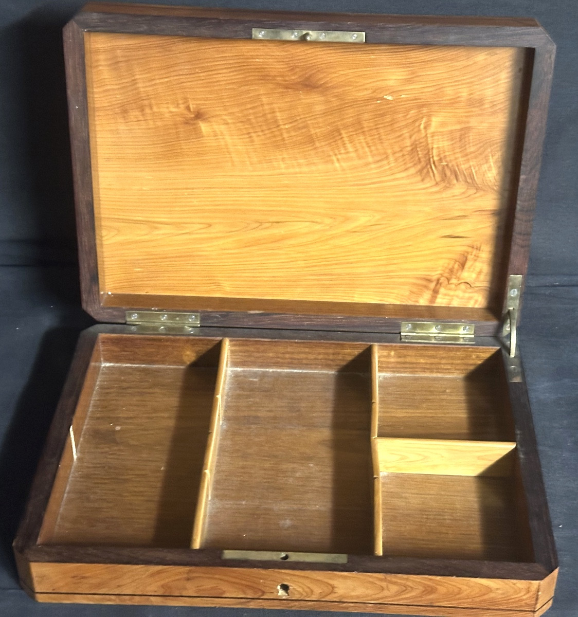Coffret XIXe Souvenir de Fontainebleau avec armoirie salamandre de François Ier -photo-4
