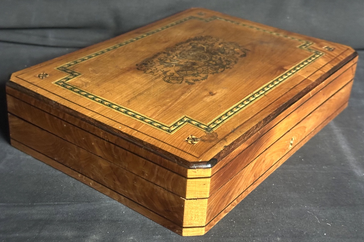 Coffret XIXe Souvenir de Fontainebleau avec armoirie salamandre de François Ier -photo-3