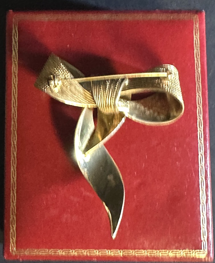 Christian Dior Brooch Vintage Textured Ribbon Bow In Gold Plated Signed-photo-2