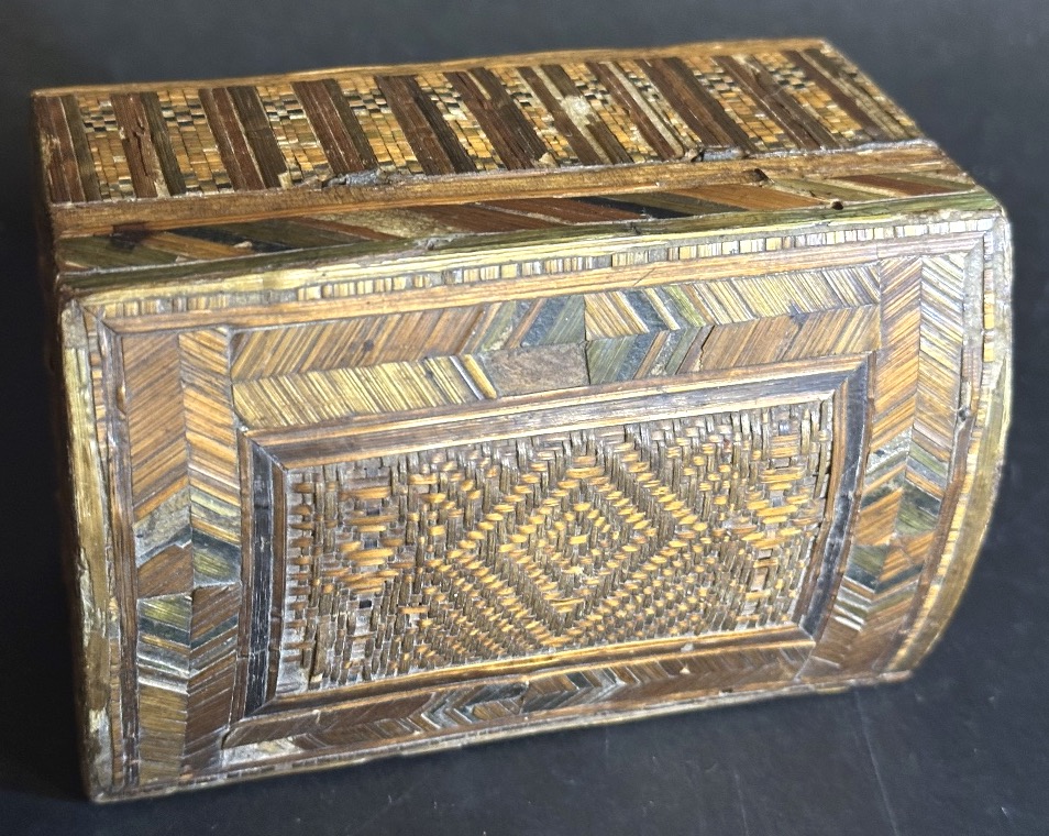 Coffret bombé 18e en marqueterie de paille-photo-2
