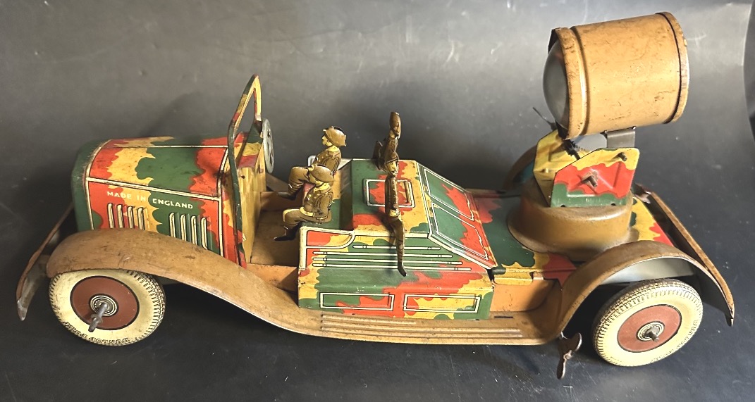 Rare Mettoy Military Spotlight Truck Toy From 1940, Made Of Lithographed Sheet Metal-photo-5