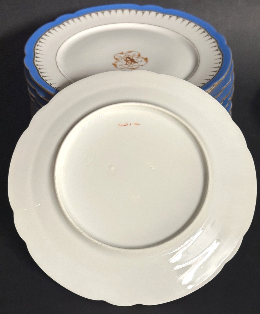 Baratte In Blois: A Rare Set Of 10 Plates + 1 Porcelain Display Stand, Signed -photo-4