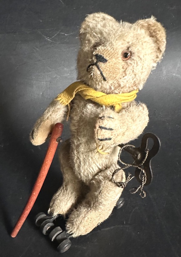 Schuco Wind-up Teddy Bear Rolly Bear, Mid-20th Century Toy -photo-3