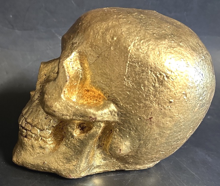 Ancien crâne vanité en pierre reconstituée doré à la feuille Mémento Mori curiosité -photo-3