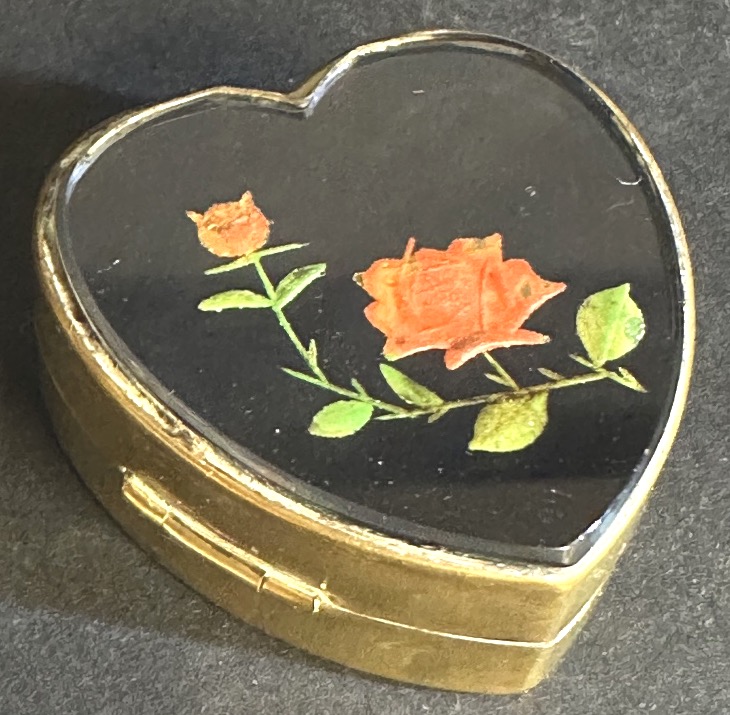 Unique Heart-shaped Music Box Decorated With Red Roses On A Mirror And Brass, In Very Good Condition—love