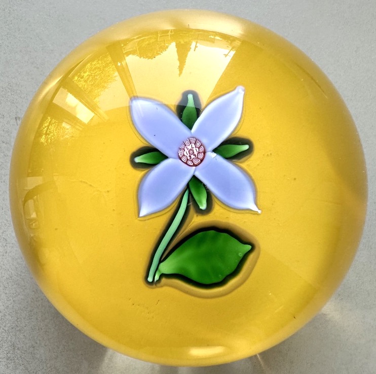 Saint Louis Signed Dated Sulfur-colored Crystal Paperweight In Its Millefiori Case /1-photo-2