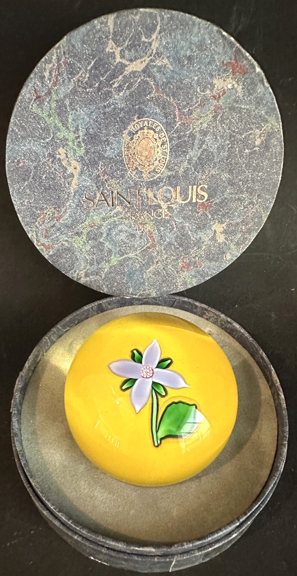 Saint Louis Signed Dated Sulfur-colored Crystal Paperweight In Its Millefiori Case /1-photo-3