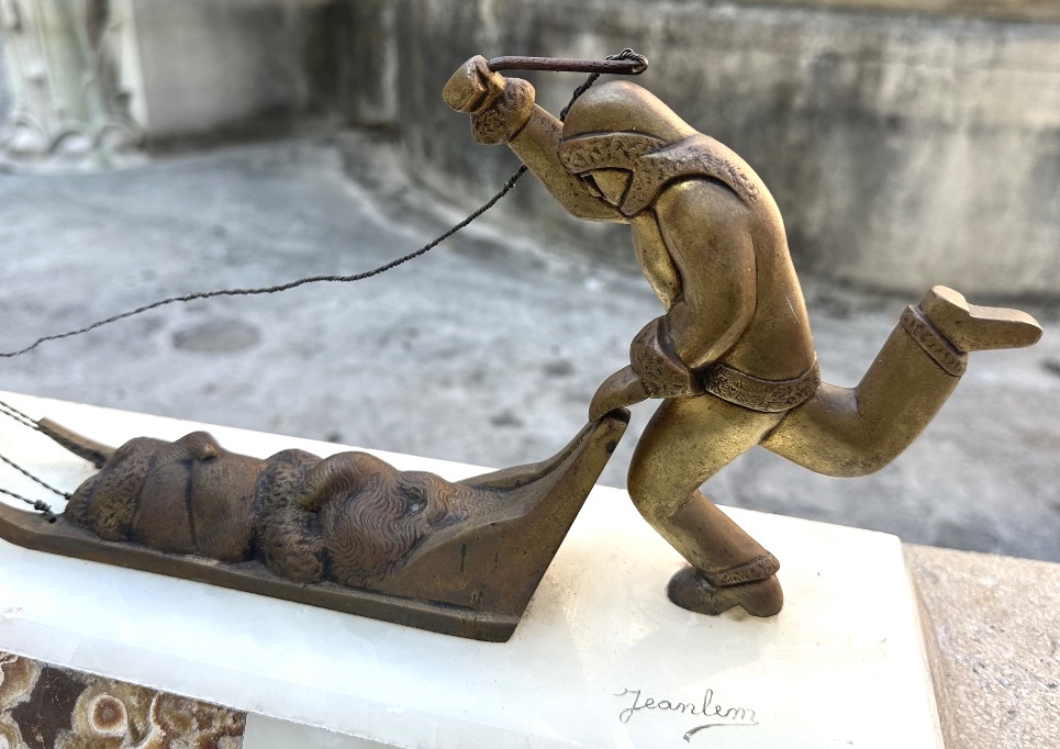 Important bronze Art Deco attelage de chiens de traineau Husky et musher signé JEANLEM neige -photo-2