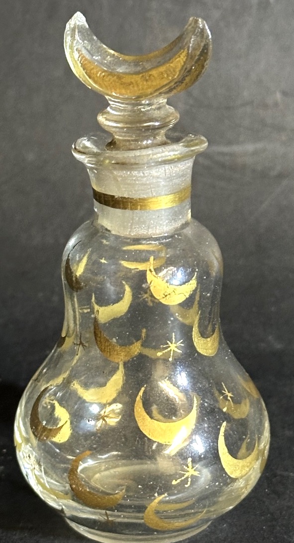 Beykoz 19th-century Turkish Perfume Bottle Made Of Blown Glass, Decorated With Crescent Motifs And Islamic Motifs-photo-2