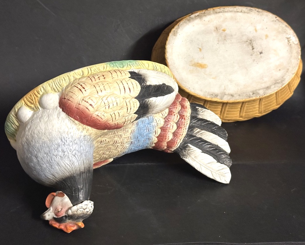 Grande boîte POULE en trompe-l’œil ceramique polychrome vide poche Staffordshire-photo-3