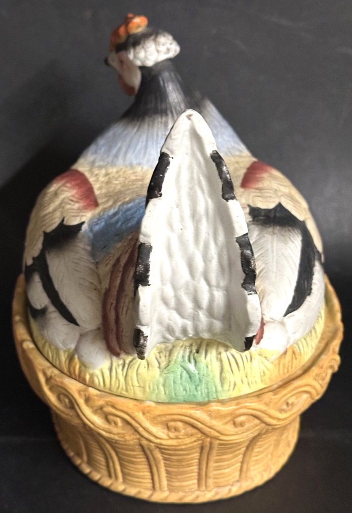 Grande boîte POULE en trompe-l’œil ceramique polychrome vide poche Staffordshire-photo-2