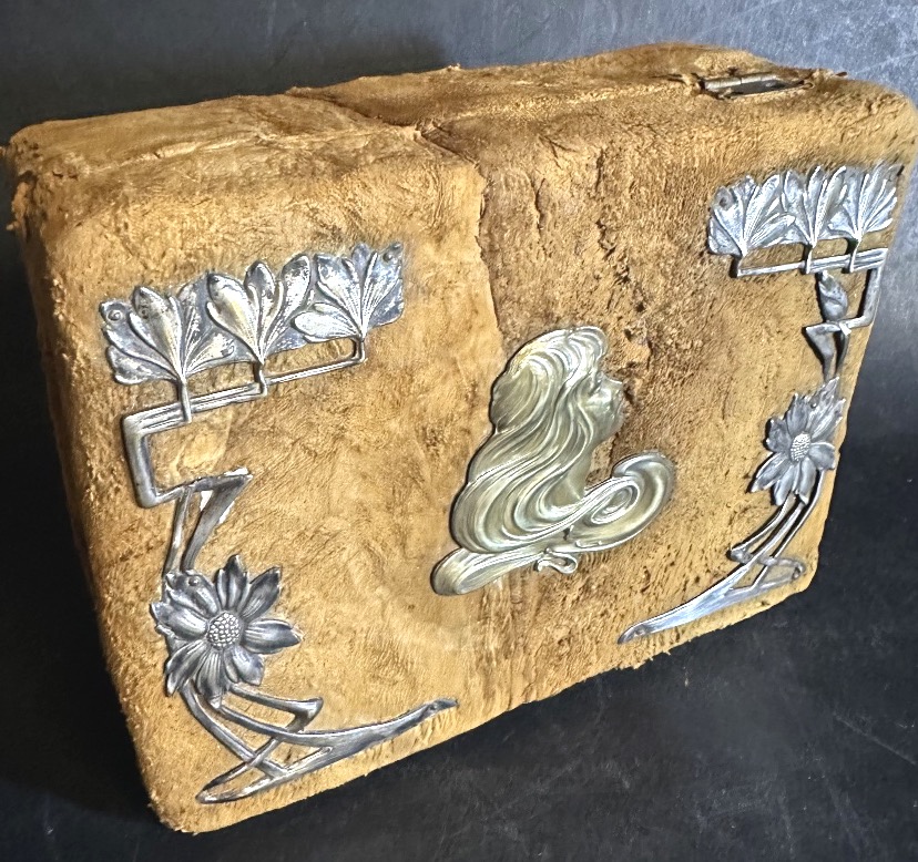 Art Nouveau 1900 Box Set With Silver-plated Metal And Brass Decorations